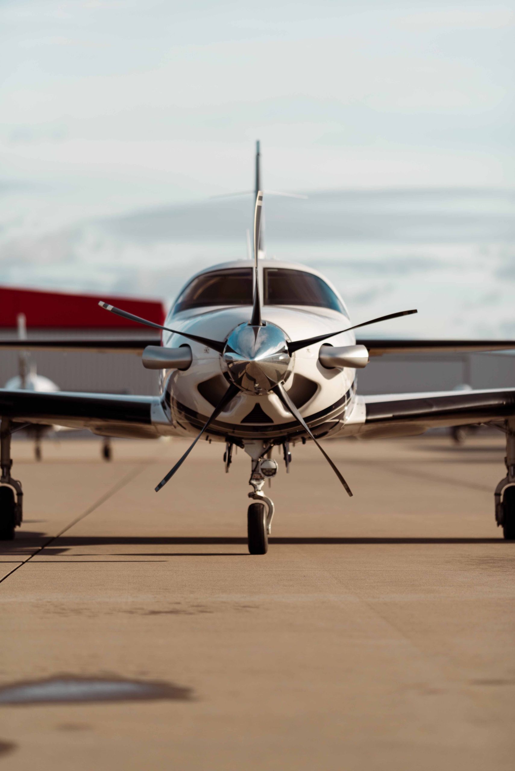 2017 Piper 500 frontal shot with a 5-Blade Propeller