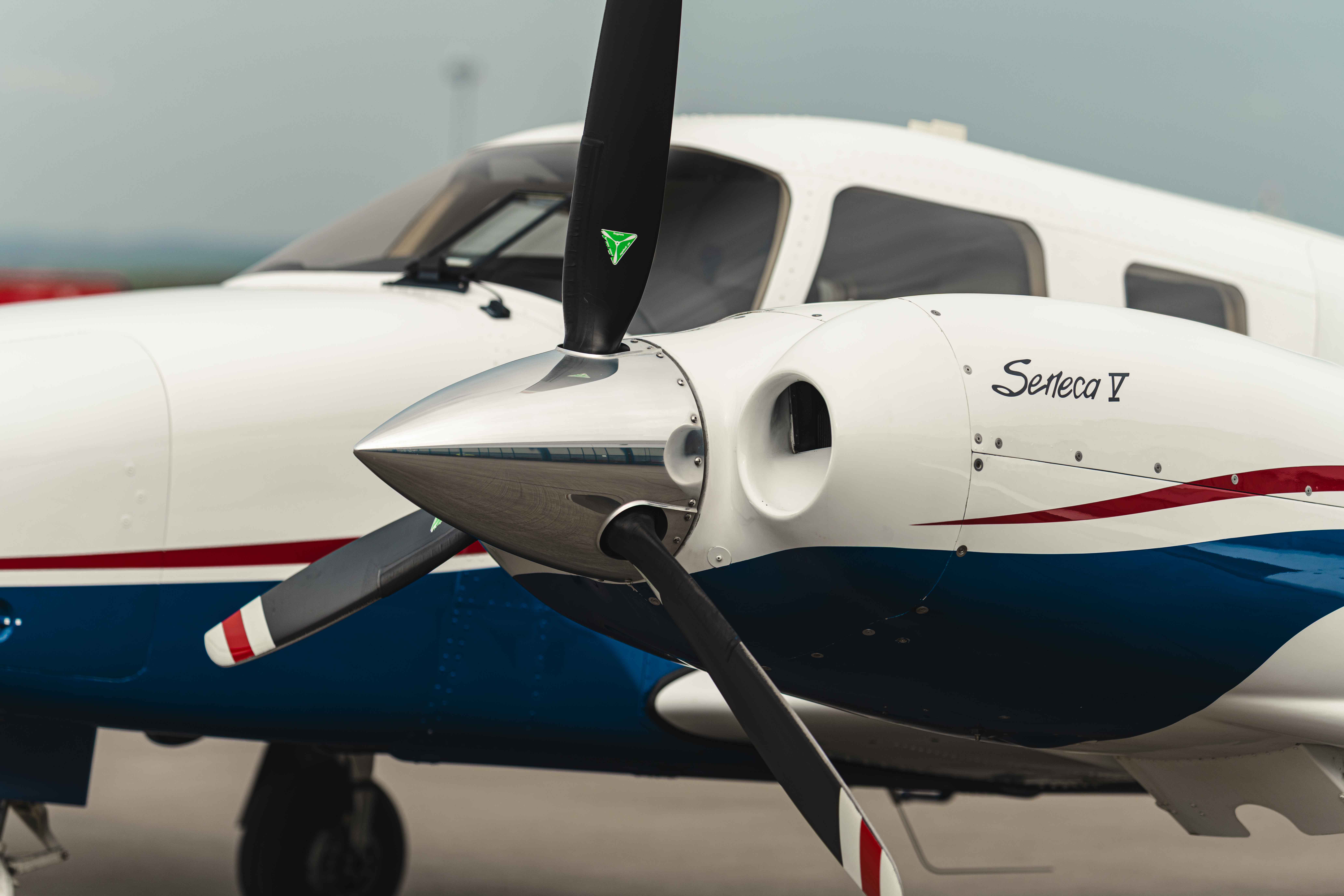 Piper PA-34-220T Seneca V (2013) – From First Owner – G1000 Avionics – Extensive IFR-Package, photo 22